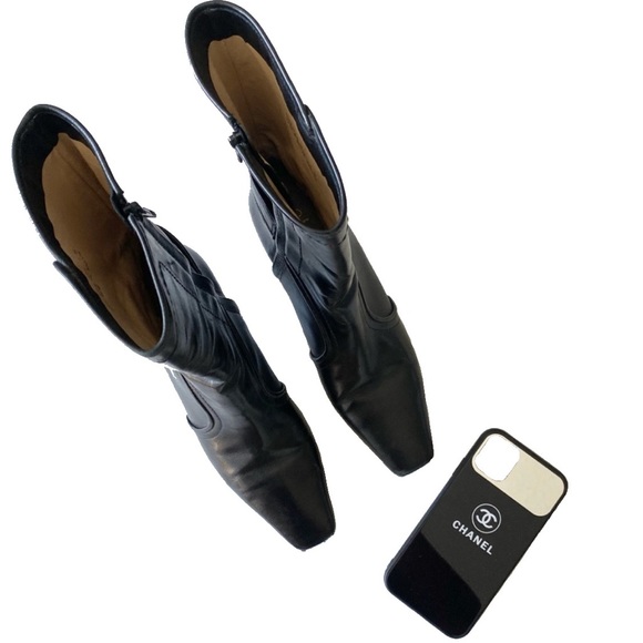 Cole Haan ✦ Buckled Moto Heeled Engineer Boots ✦ Black Leather ✦ Size 7 ✦ - Picture 3 of 12